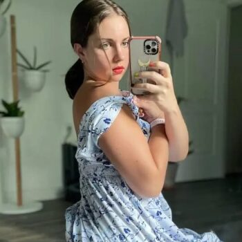 Profil de Nedjema, 29 ans, Numeri Prostituta à Cerignale