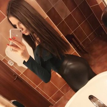 Profil de Syndelle, 31 ans, Numeri Prostituta à Calendasco