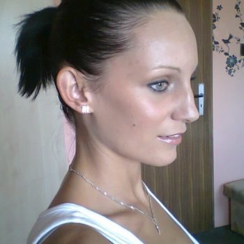 Profil de Esra, 29 ans, Numeri Prostituta à Stroppiana
